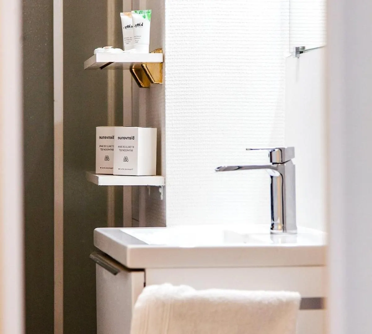 Apartment Studio Lumineux Idealement Situe Bais  France