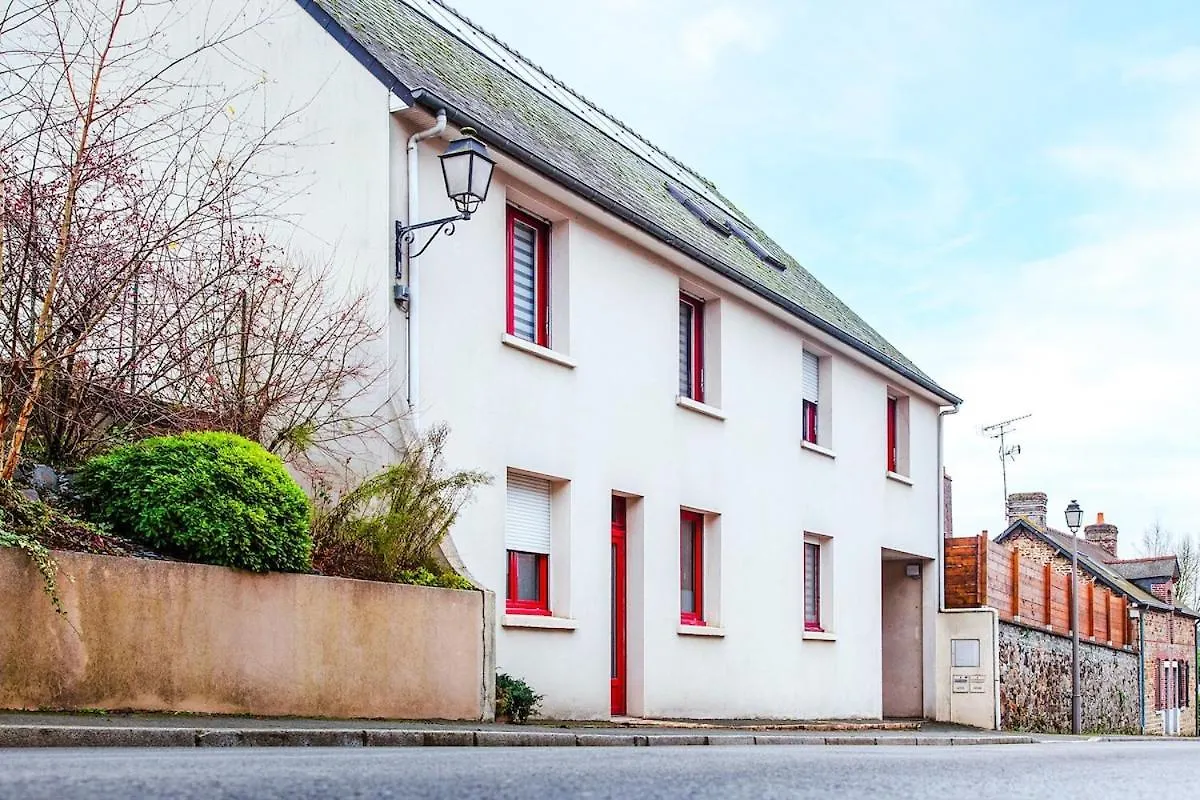 Studio Lumineux Idealement Situe Bais  0*, Bais (Ille-et-Vilaine) France